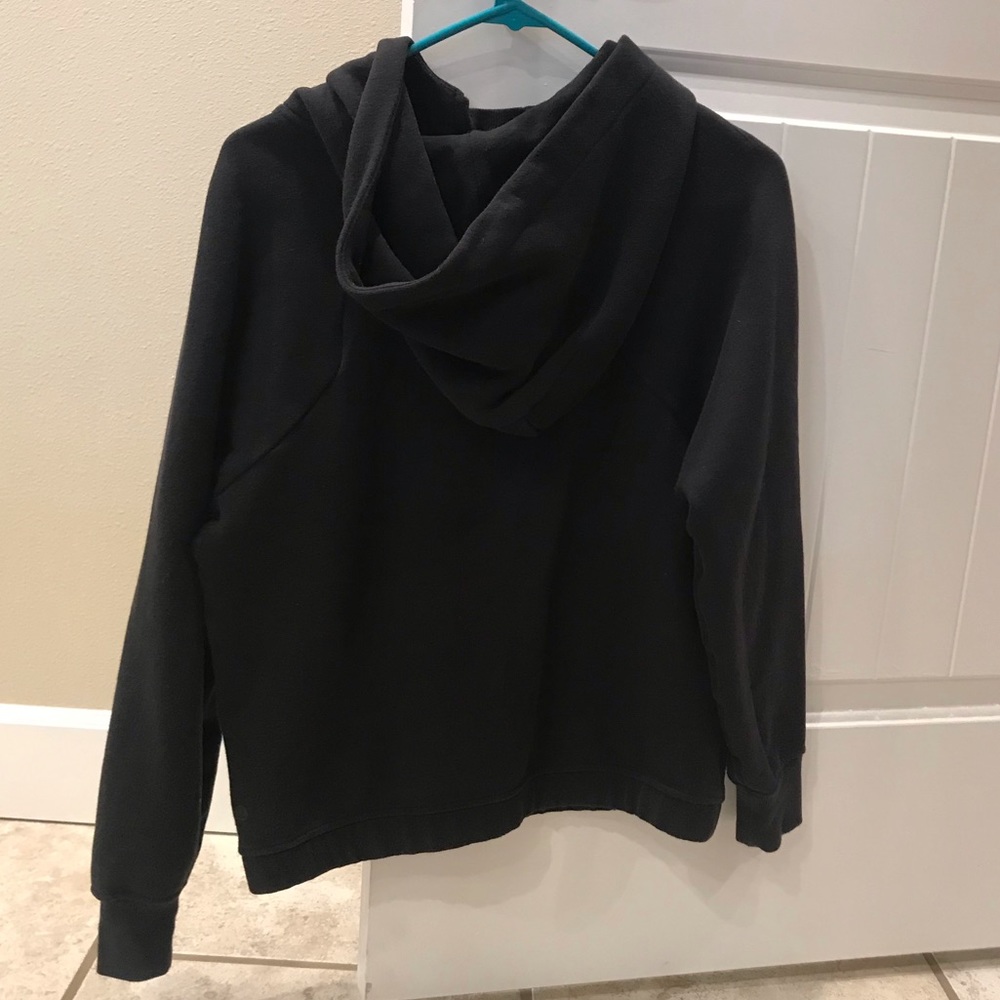 Lululemon Pullover - image 3